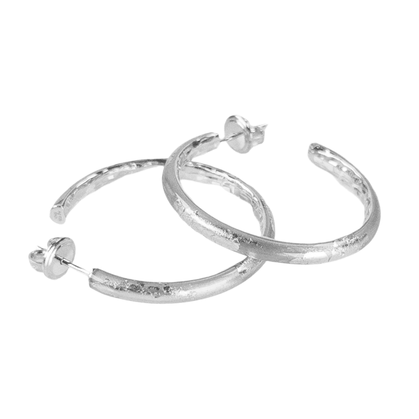 SOHO Sterling Silver and Silver Foliage Enamel Post-Style Hoop Earrings with Hammered Detail (Medium)