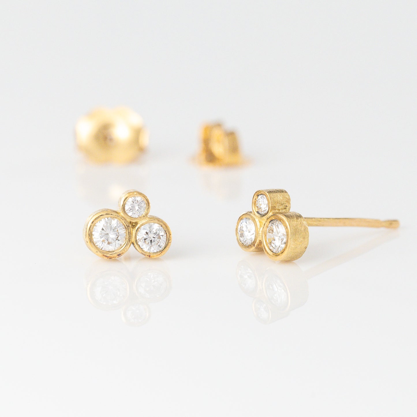18k Diamond Cluster Stud Earrings