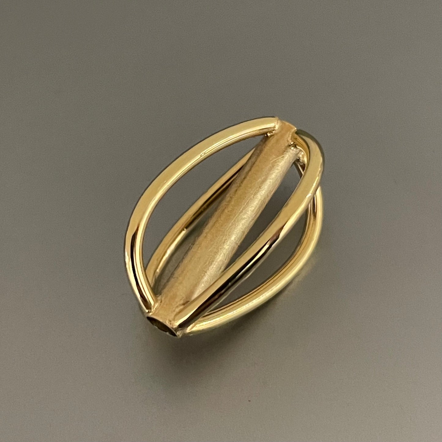 Twisting Cage Vario Clasp