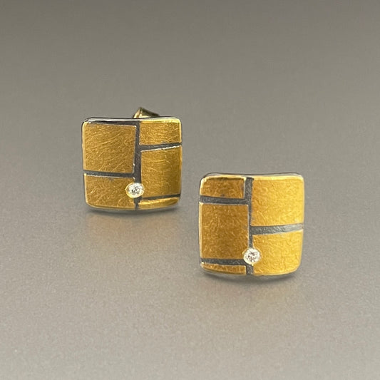 Abstract Lines Post Earrings by Atelier Zobel
