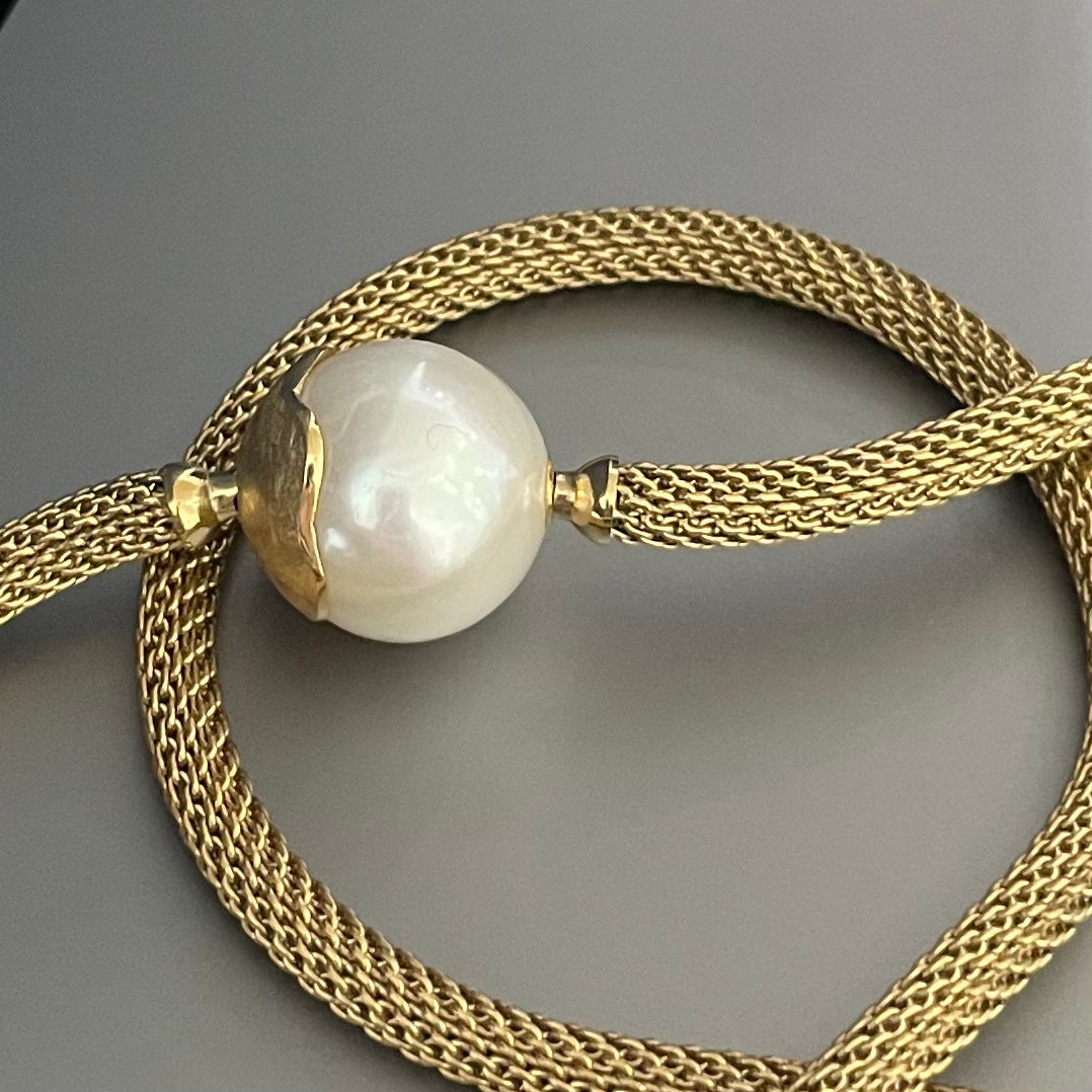 White Freshwater Pearl & 18k Gold Vario Clasp