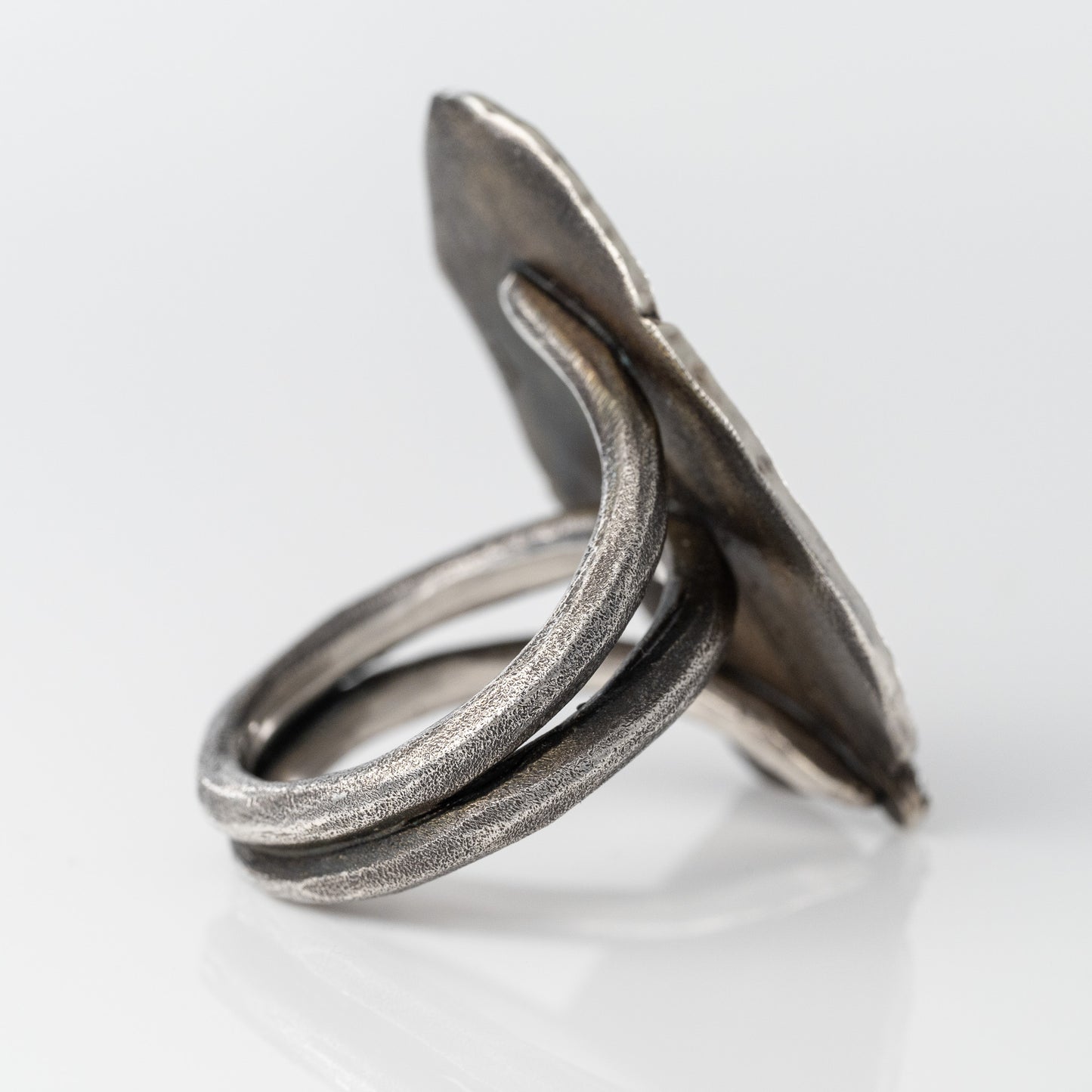 Pure Flight SemiPlume Ring