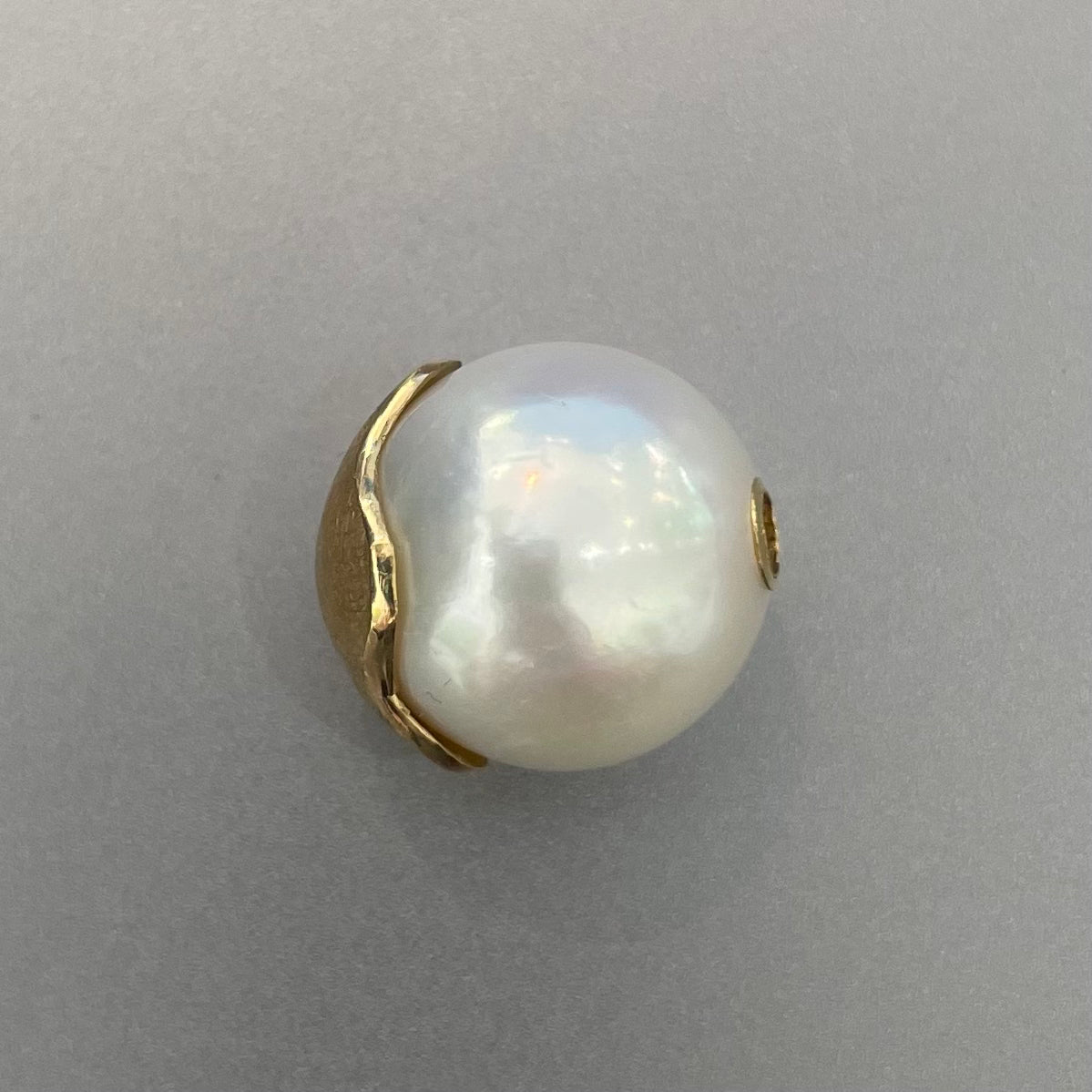 White Freshwater Pearl & 18k Gold Vario Clasp