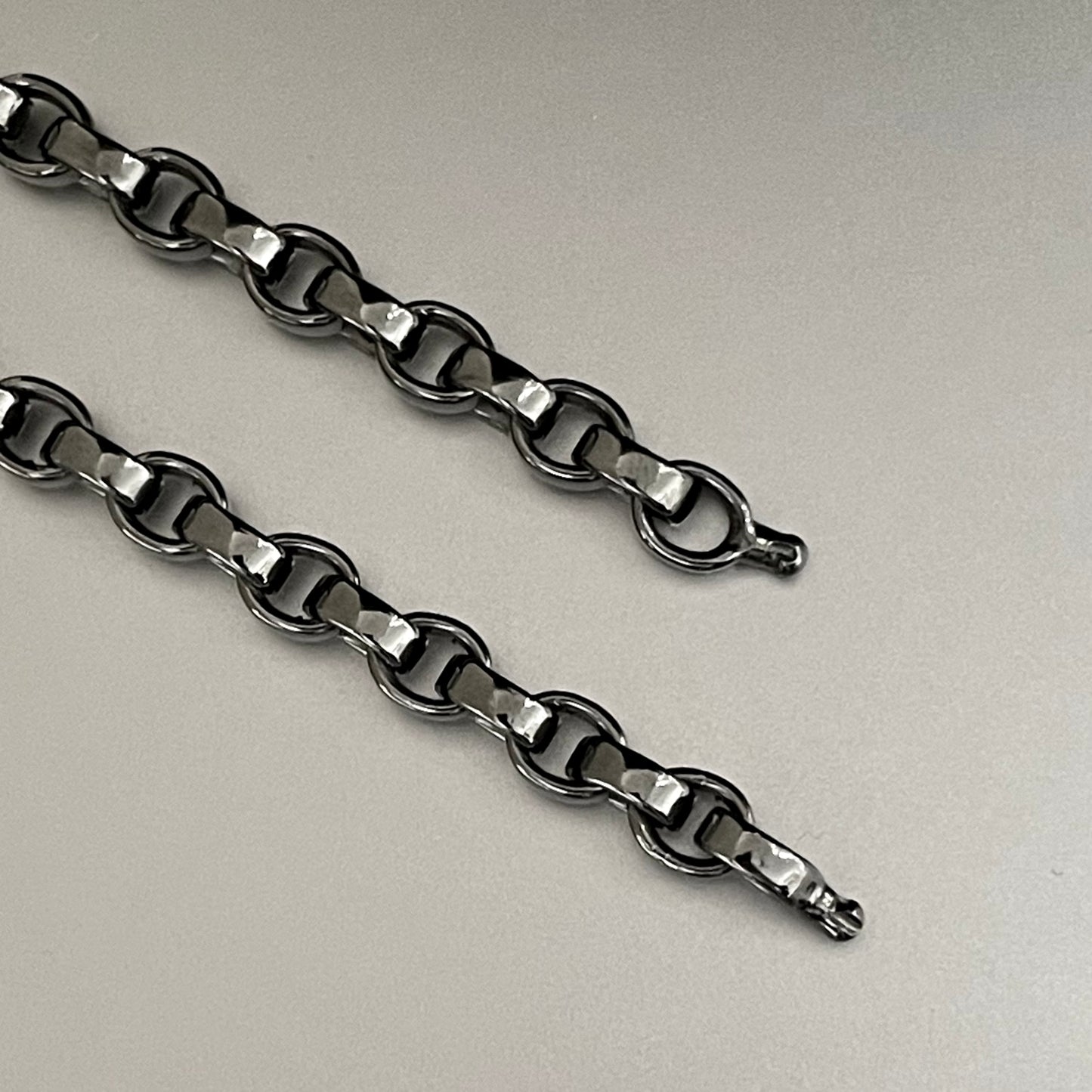 Flat Anchor Chain in Polished Anthracite for Vario System, 17.75"
